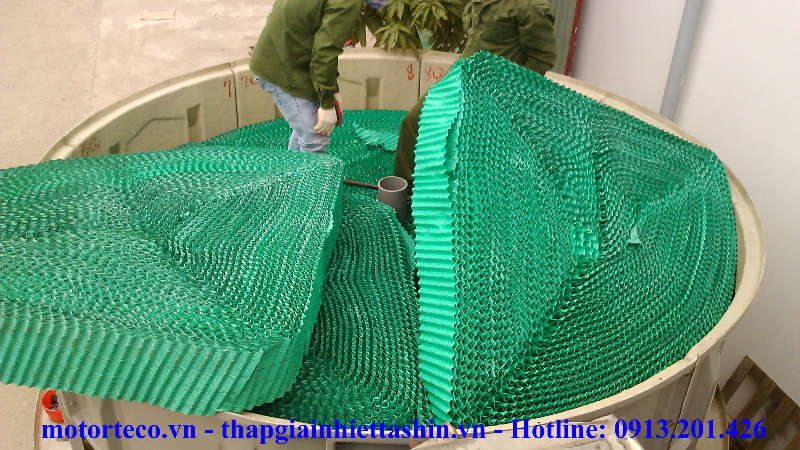 thap-giai-nhiet-nuoc-200rt-tam-giai-nhiet
